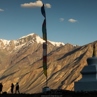 Karsha: Chorten et montagnes