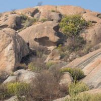 Rochers dans les collines à léopards